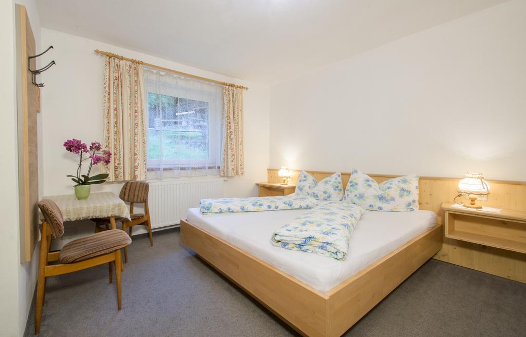 Ferienwohnung Pension Tirol Bichlbach Buitenkant foto