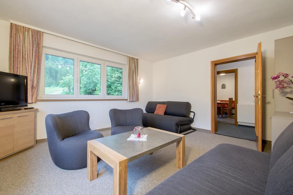 Ferienwohnung Pension Tirol Bichlbach Buitenkant foto